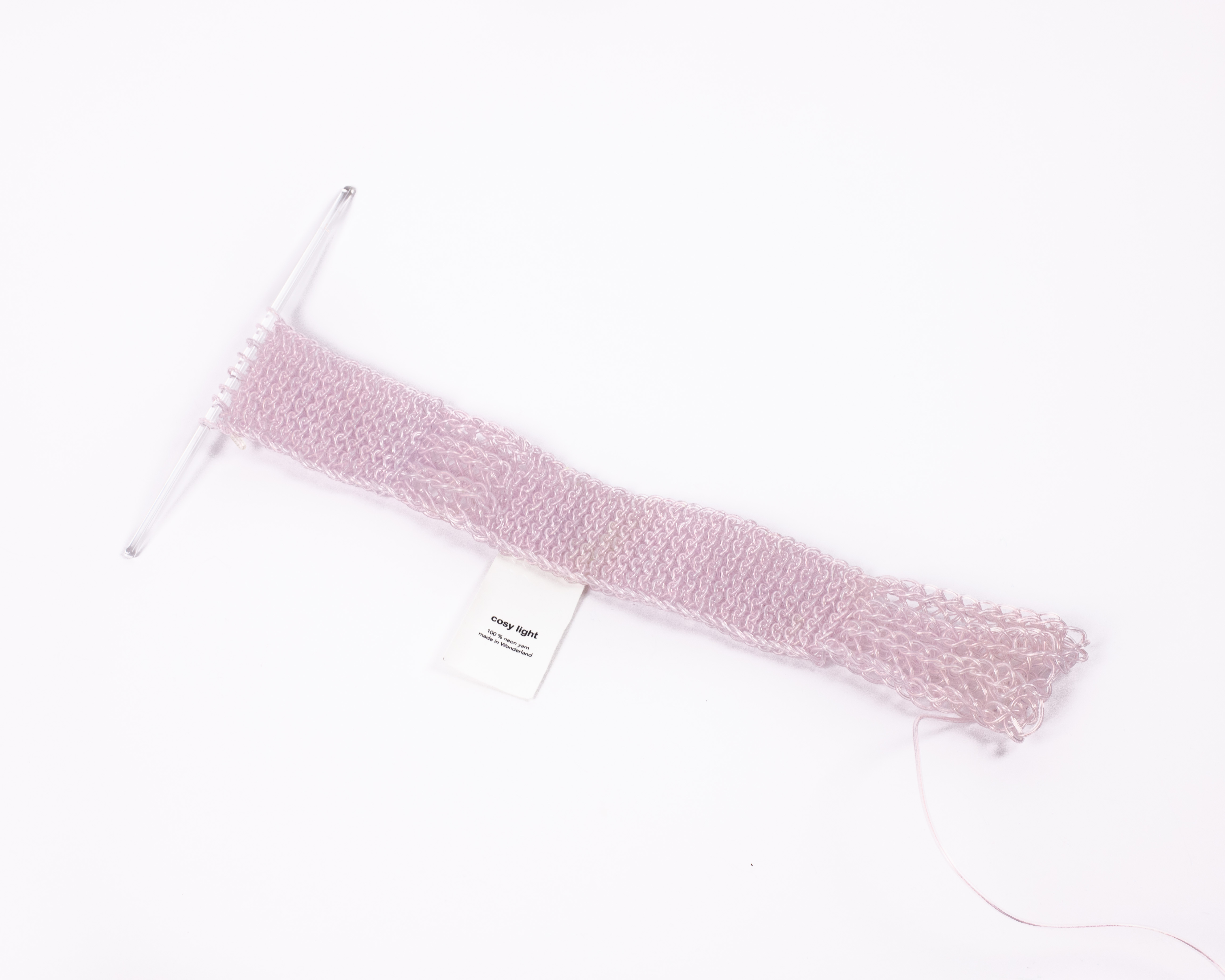 Неоновое вязаное полотно на стеклянной спице, арт-объект 42×6 см, Любавская