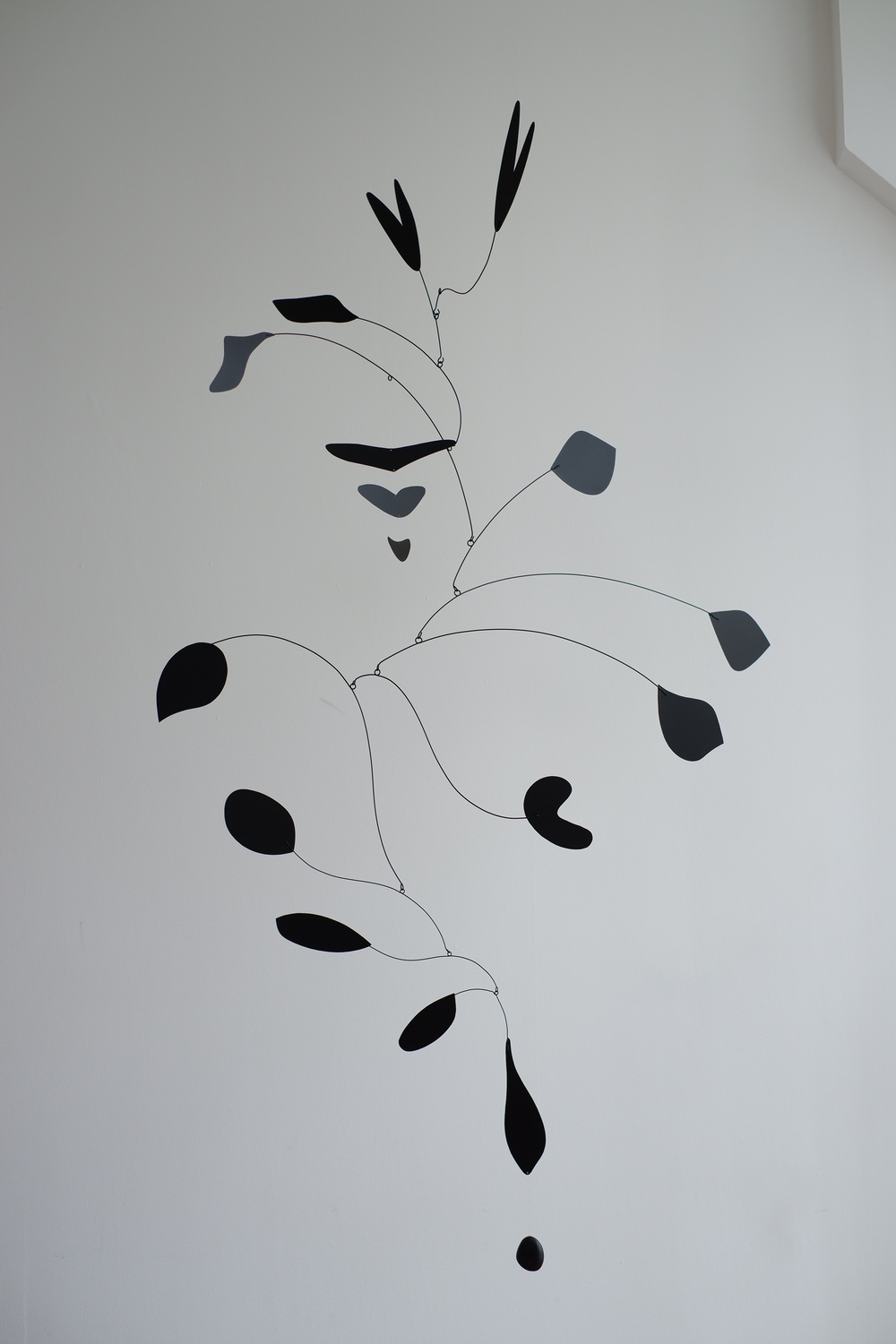 Арт-объект «Pando», подвесная композиция в стиле минимализм, современное интерьерное решение