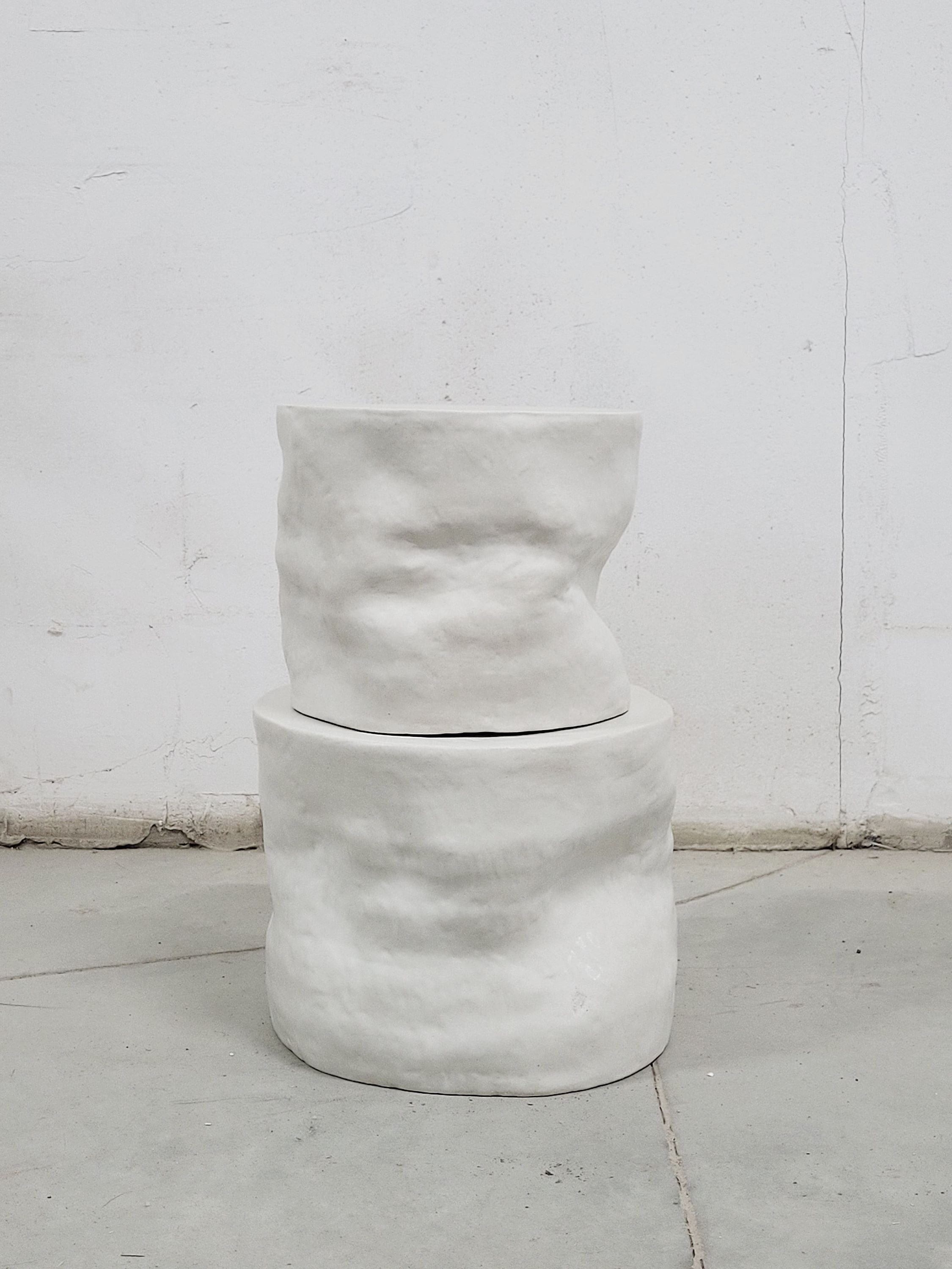 Стол MILK ICE #2, белая глазурованная каменная масса, современная дизайнерская мебель