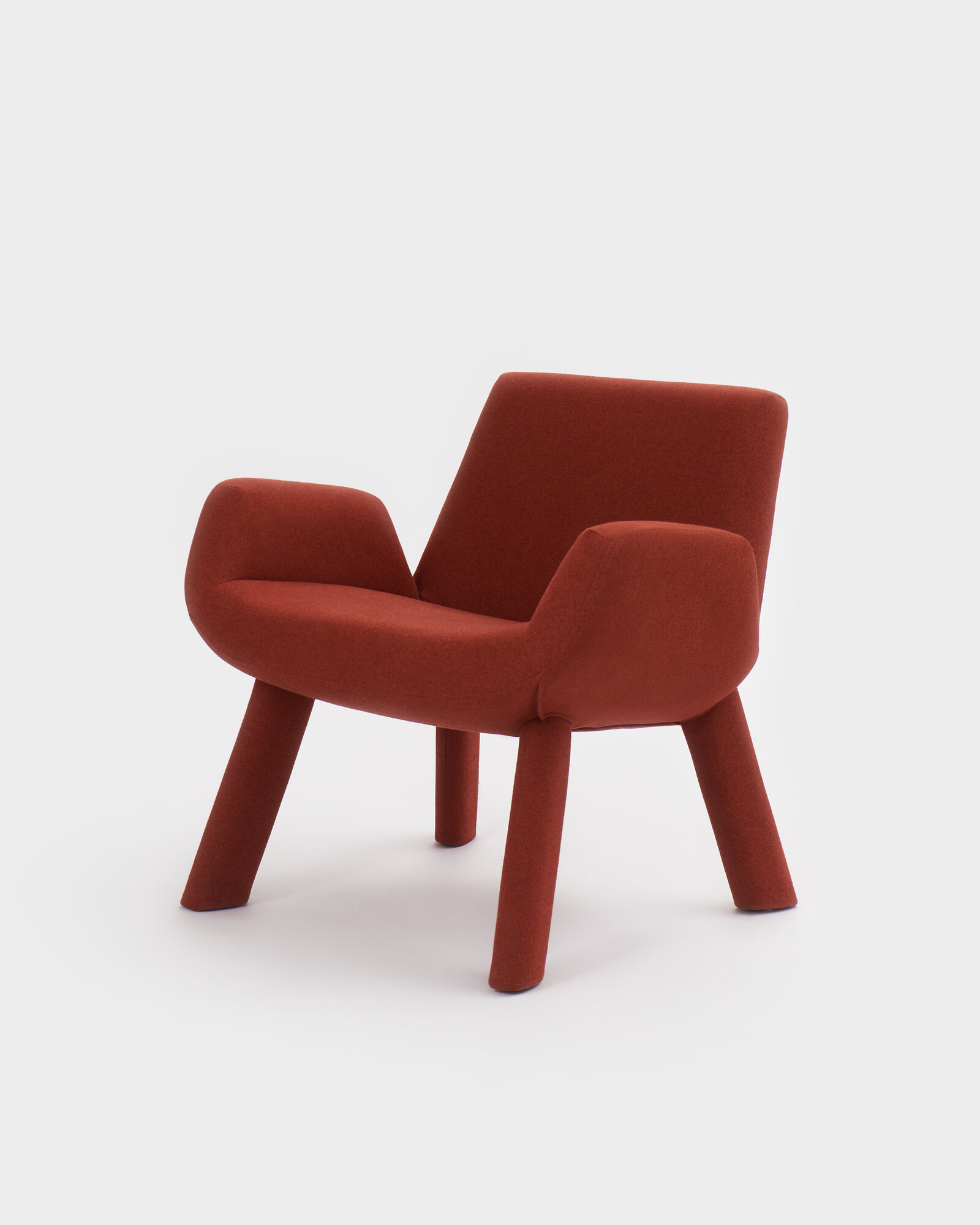 Красное дизайнерское кресло Steve++ от Annki, современный минимализм, мягкая мебель ручной работы