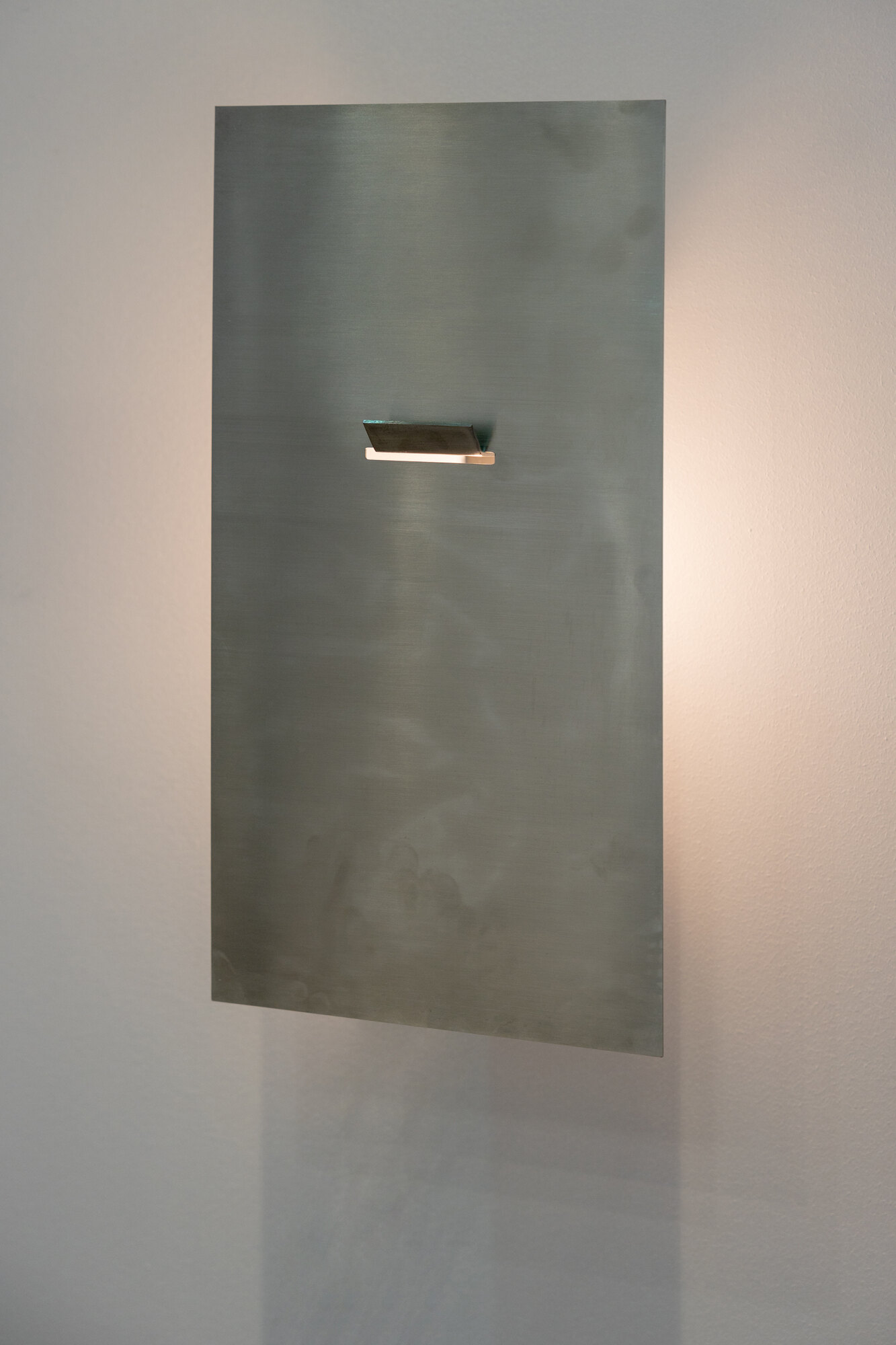 Современный настенный бра из нержавеющей стали, вертикальная панель с подсветкой, дизайн Swop 2023