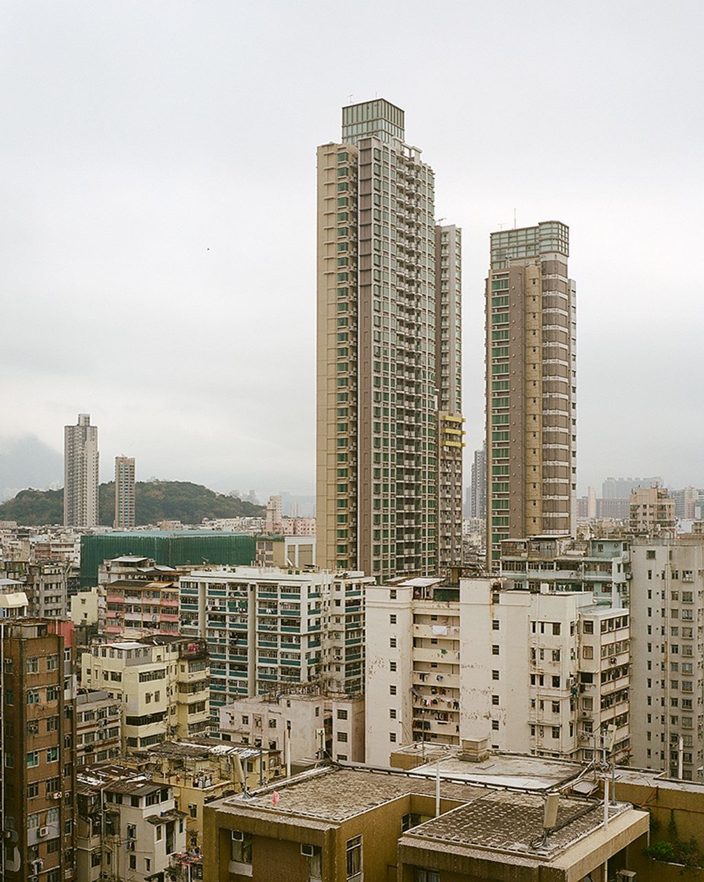 Арт-фото «Город, в котором не спишь» — высотки и городской пейзаж, 75×50 см